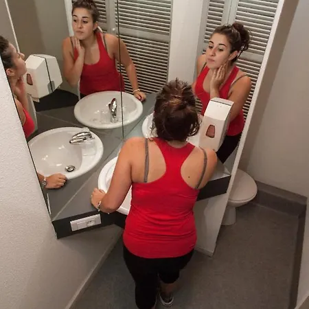 Quick Palace Zenith 2* ポー