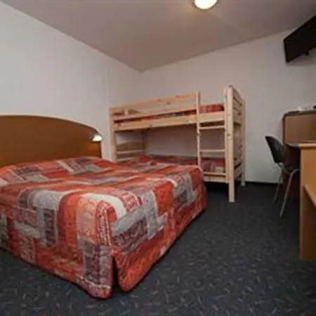 Quick Palace Zenith ホテル ポー