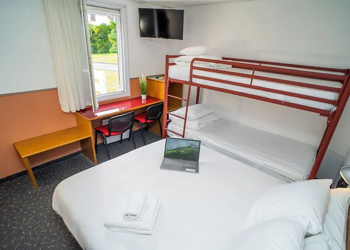 Hotell Quick Palace Zenith 2*