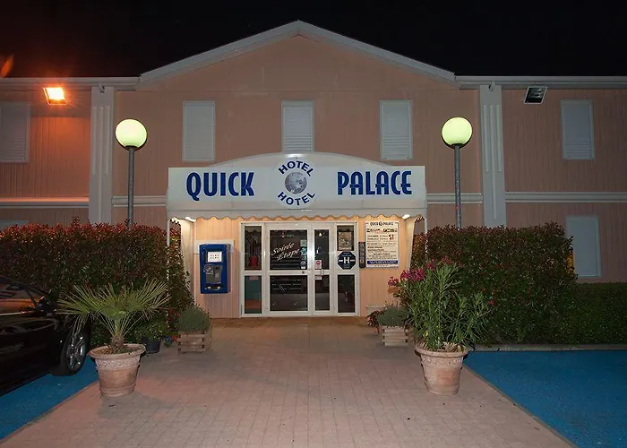 Quick Palace Zenith Hotell 2*