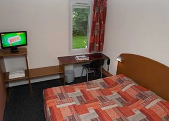 Quick Palace Zenith 2* 波城